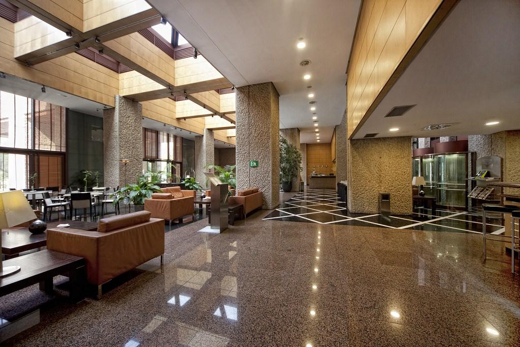 Silken Puerta Madrid Hotell Eksteriør bilde
